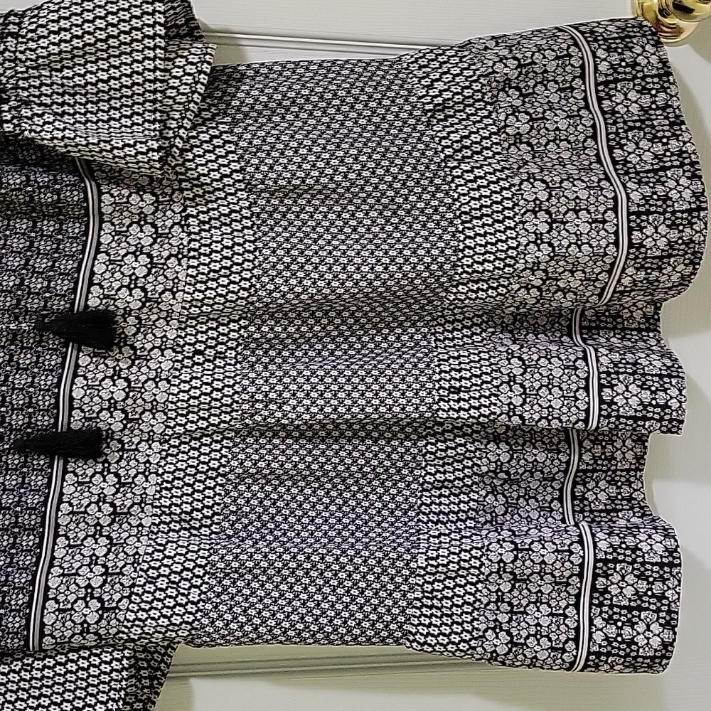 Dress - Picture 3 of 4